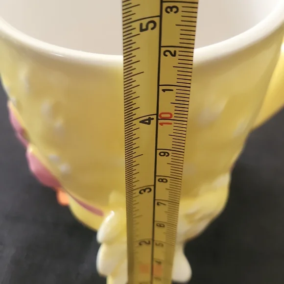 VINTAGE ADORABLE UPSIDE-DOWN BABY CHICK TEA CAP. - Picture 9 of 12